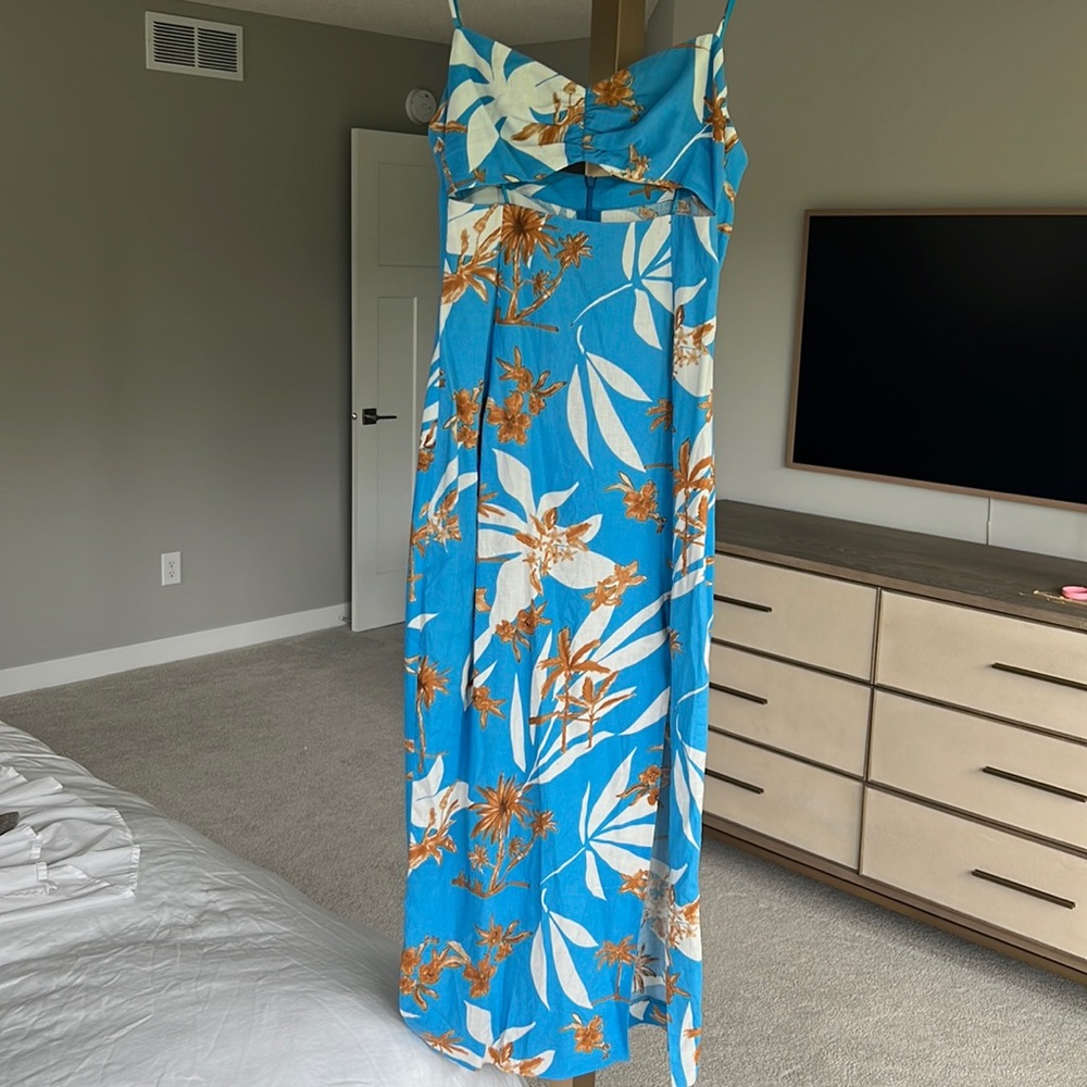 Beachy Zara dress 🩵